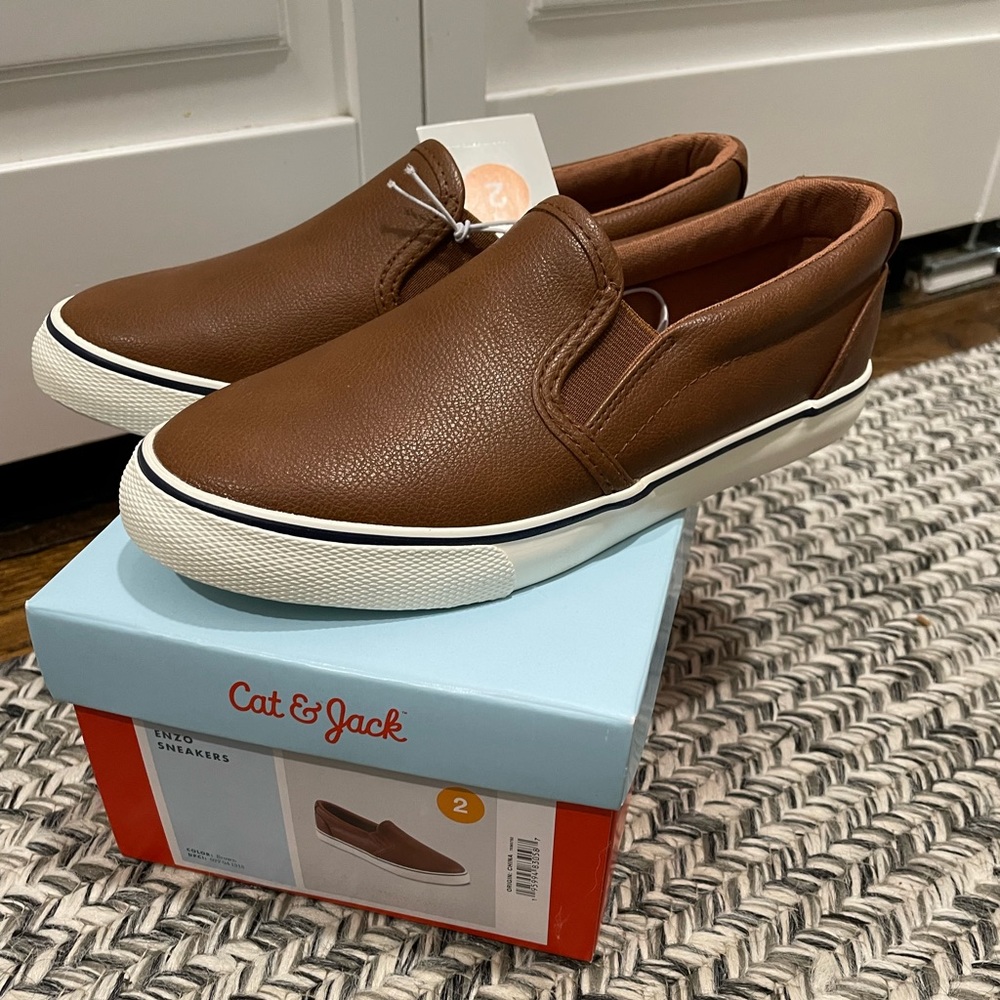 Cat & jack enzo shoes. Little boys